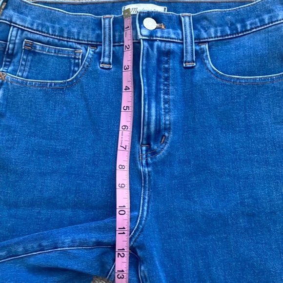 Madewell 11” Roadtripper High Waisted Blue Long Cut Off Jean Shorts Size 28 - Picture 10 of 11